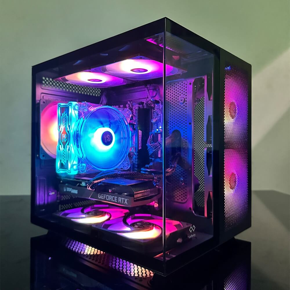 Infinity Cube - Micro-ATX Chassis