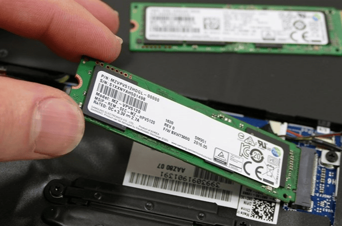 Thị trường RAM SSD 2025