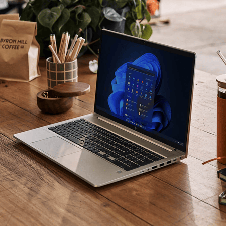 Laptop văn phòng pin trâu – Top lựa chọn 2025