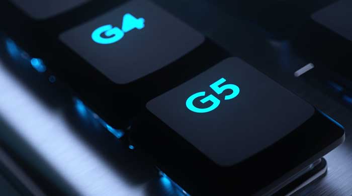 Bàn Phím Cơ Logitech G813 GL Clicky Lightsync RGB (Đen)